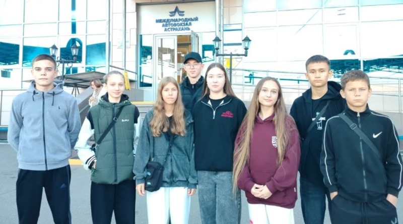 Лиманские школьники отправились в международный центр «Артек»