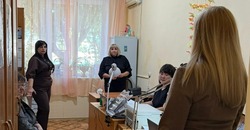 Зензелинский центр «Дружба» посетил региональный уполномоченный по правам ребенка