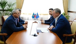 Астраханский губернатор поблагодарил Генконсула Республики Казахстан